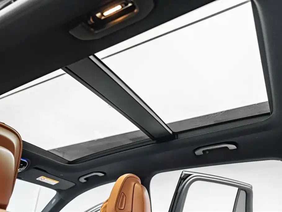 Mercedes-Benz GLC 2023 GLC 260 L 4MATIC Luxury 7-Seater фото 26