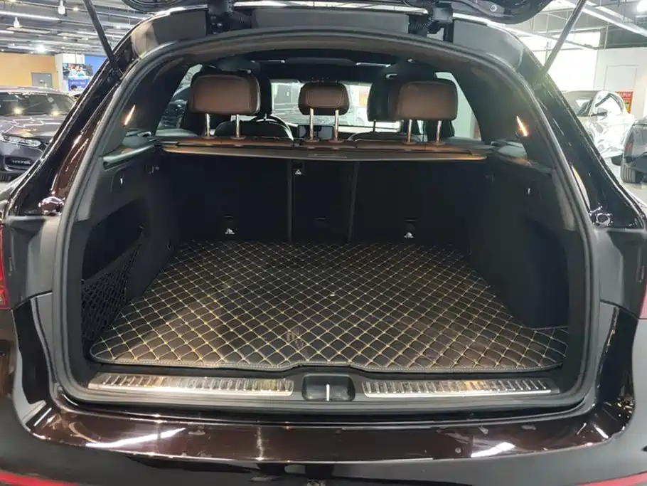 Mercedes-Benz GLC 2022 Facelift II GLC 260 L 4MATIC Luxury фото 4