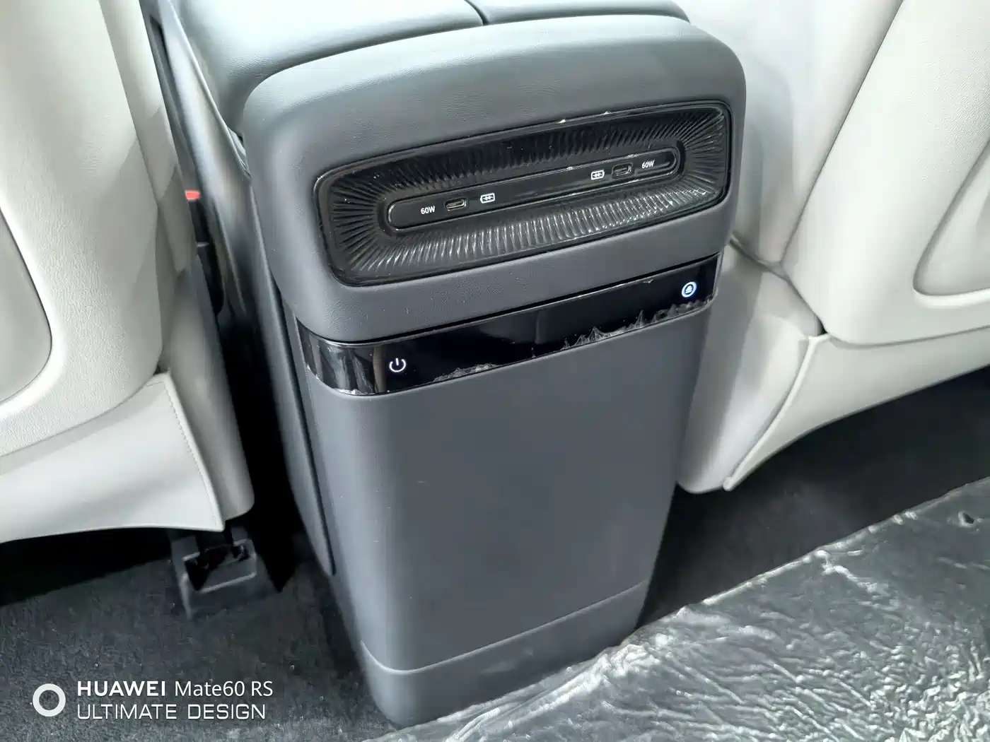 Voyah Auto Voyah Dreamer 2025 Model PHEV 4WD Premium QianKun Edition фото 12