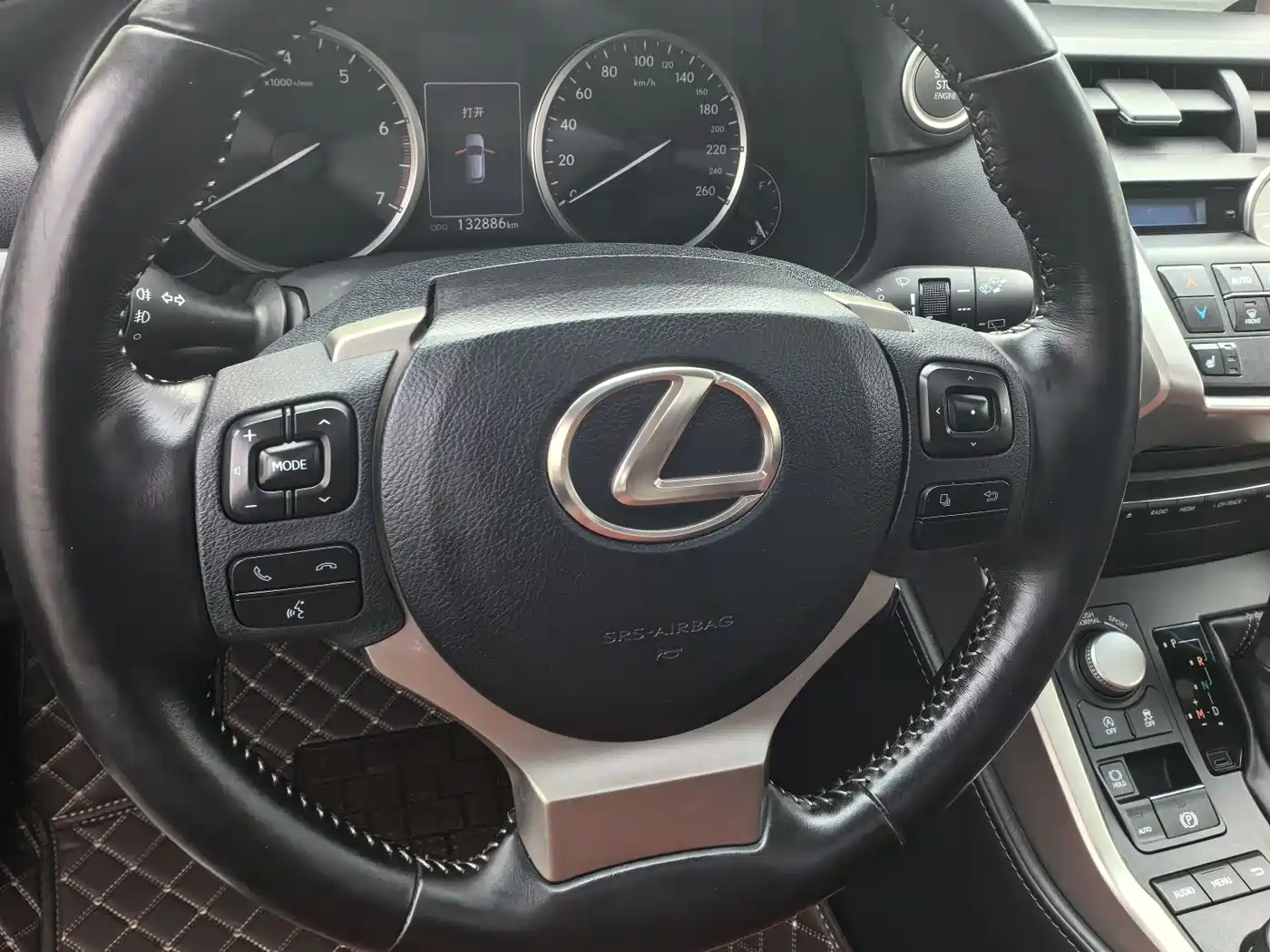 Lexus NX 2016 200 AWD F Sport фото 8