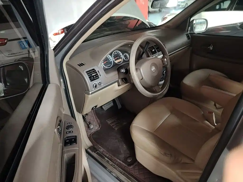 Фото 16 - Buick GL8