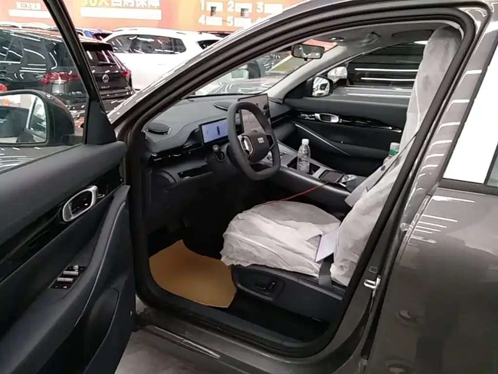 Geely Galaxy Galaxy E5 2026 530km Voyager Edition фото 16