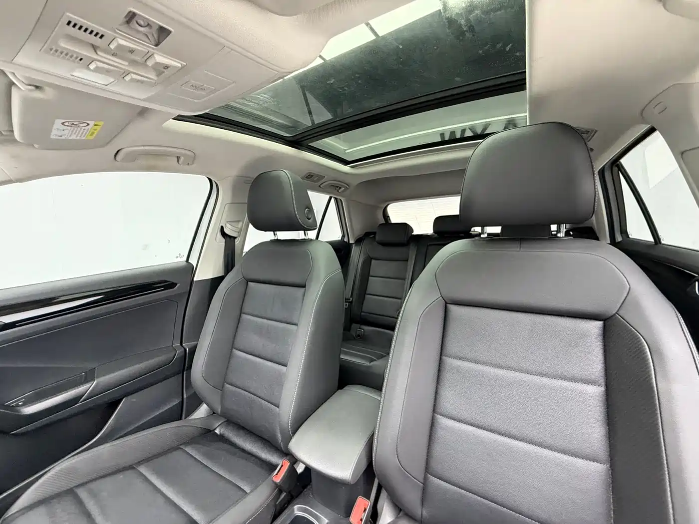 VOLKSWAGEN T ROC EXPLORING SONGS