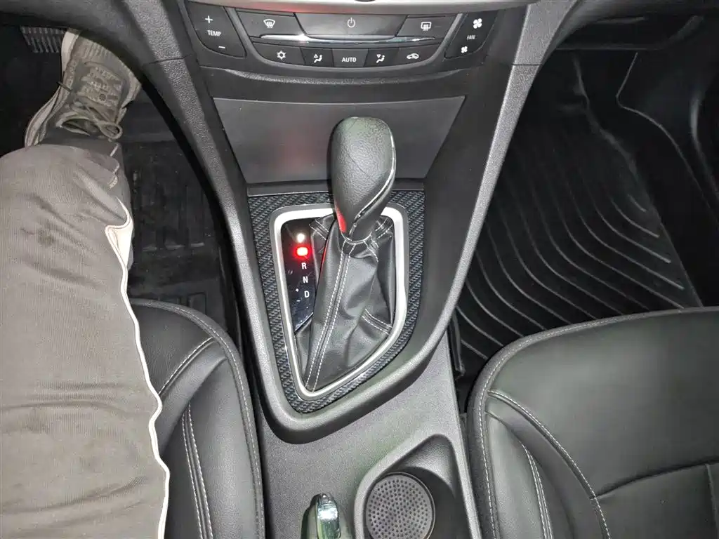 Buick Excelle 2015 15N Automatic Luxury фото 14