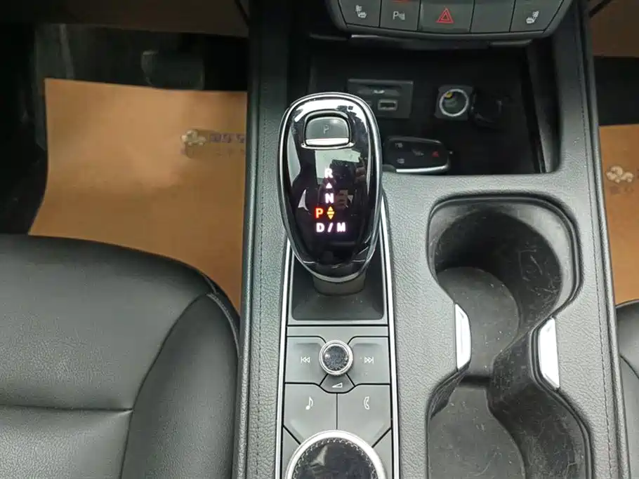 Cadillac XT4 2021 28T FWD Premium Edition фото 16