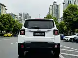 صورة 18 - Jeep Renegade