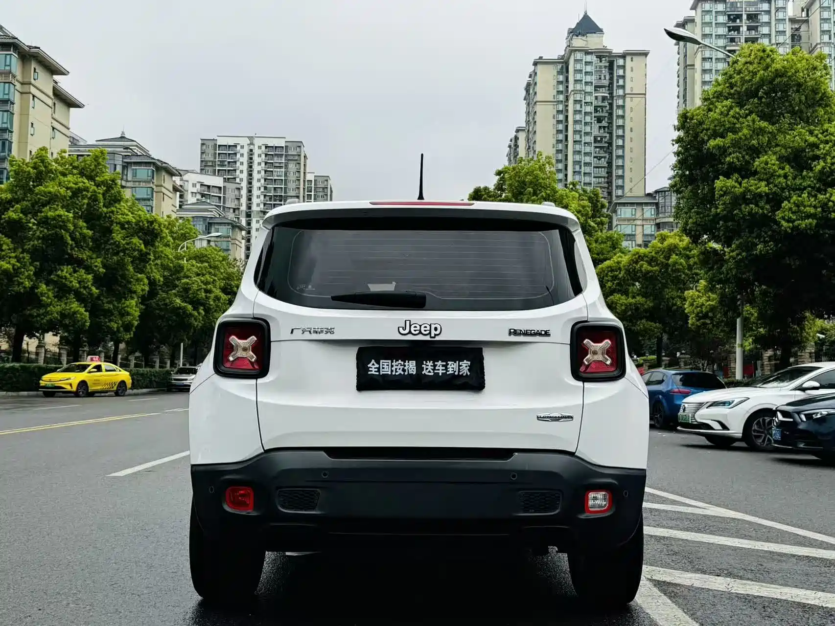 صورة 18 - Jeep Renegade