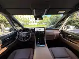 Фото 36 - Toyota Vellfire
