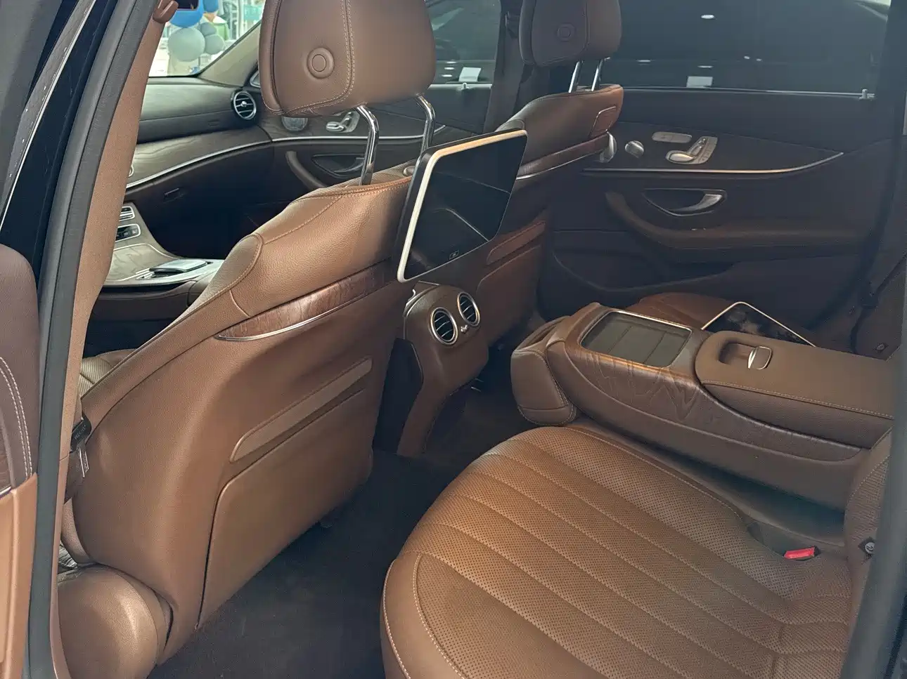 Mercedes-Benz E-Class 2020 Facelift E 300 L Exclusive фото 9