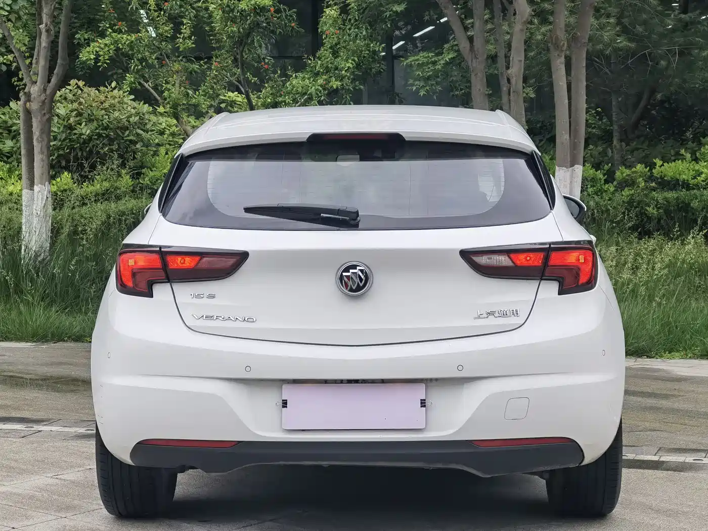 Buick Verano 2018 Hatchback 15S Automatic Leading фото 12