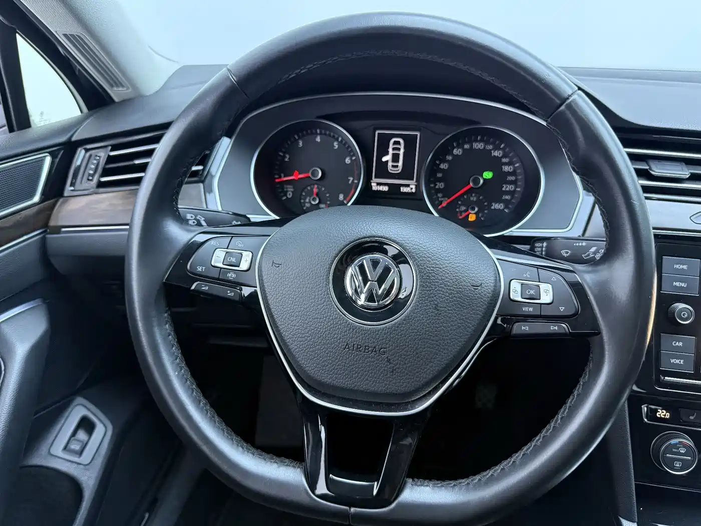 Volkswagen Magotan 2019 330TSI DSG Luxury Class China VI фото 17