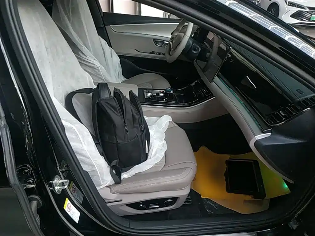 BYD Han 2025 DM-i Smart Drive Edition 125KM Elite фото 20