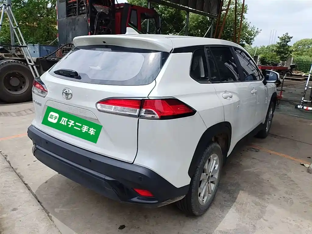 Toyota Frontlander 2024 2.0L CVT Elite Plus Edition фото 7
