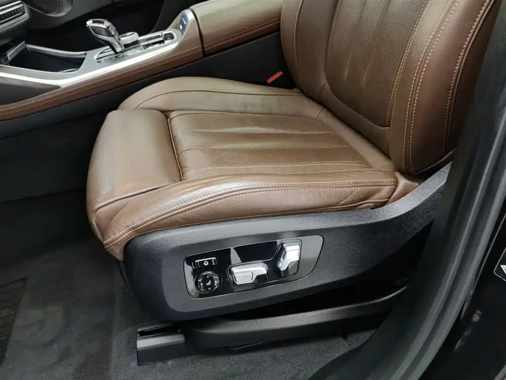 BMW X7 2022 xDrive40i Leading Luxury Package фото 20