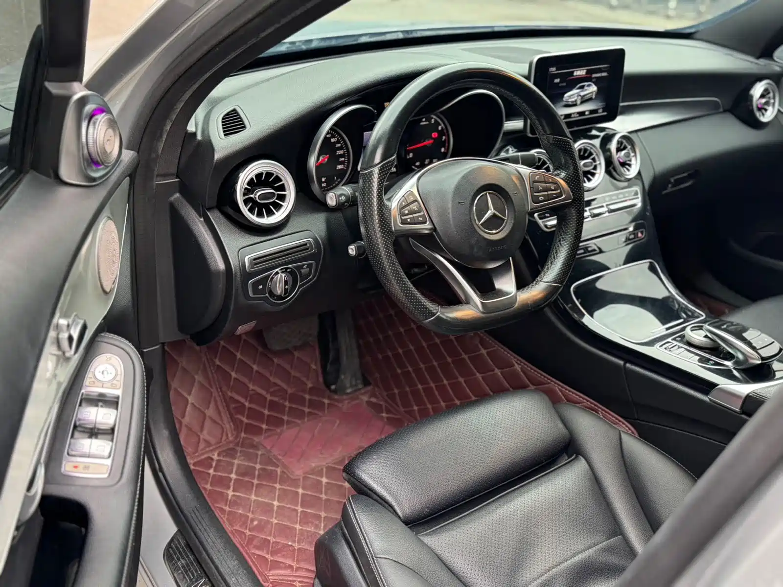 Фото 3 - Mercedes-Benz C-Class