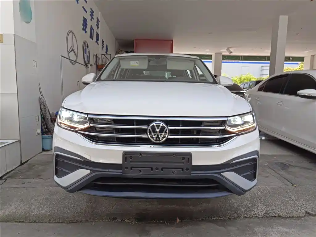 Volkswagen Tiguan L 2022 330TSI Automatic 2WD Comfort Edition фото 3
