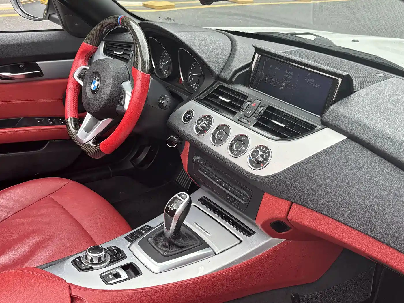 BMW Z4 2013 sDrive20i Leading фото 7