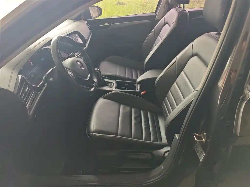 Volkswagen Sagitar 2021 200TSI DSG Surpassing Edition фото 15