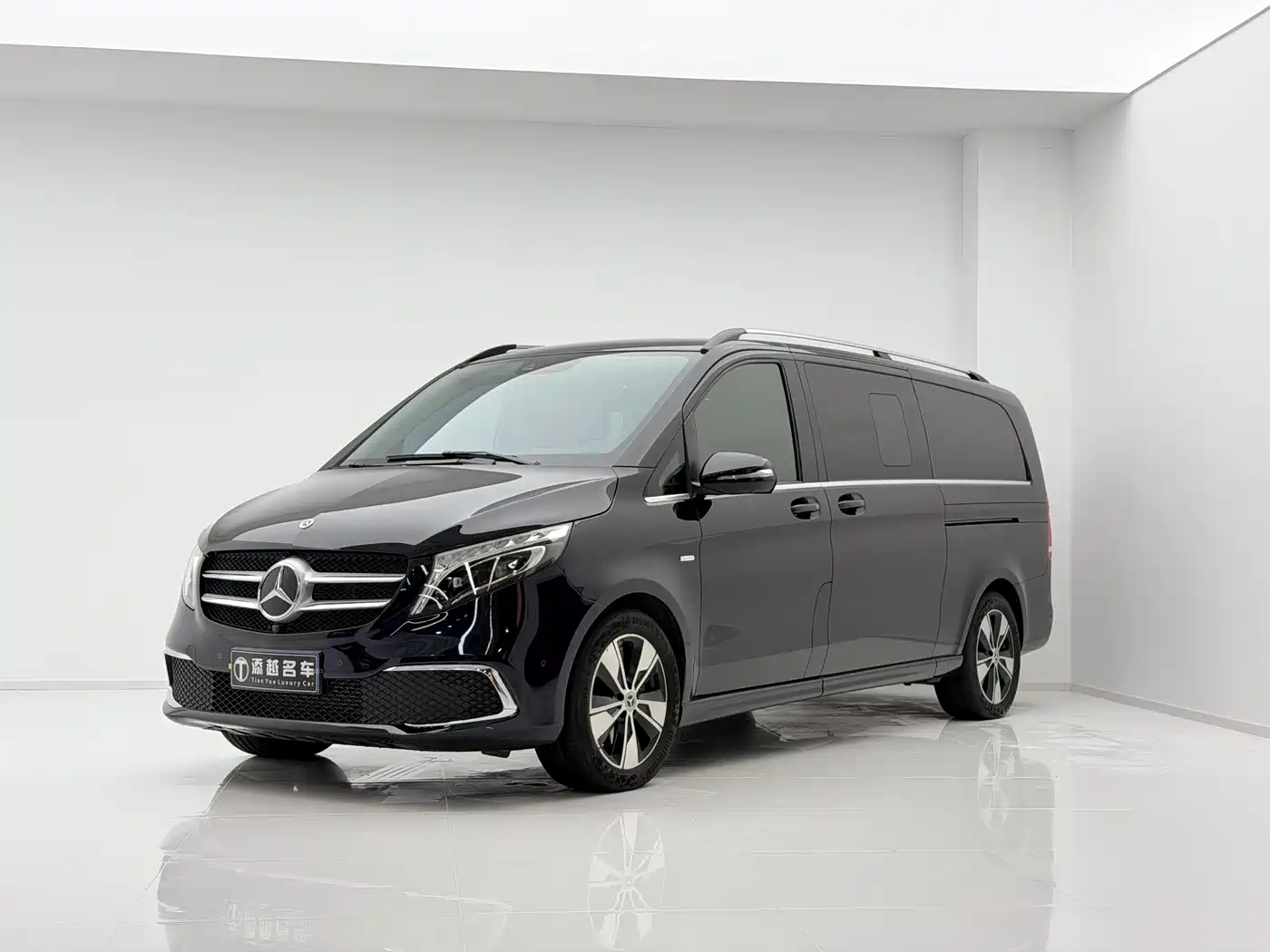 Mercedes-Benz V-Class 2021 V 260 L Long Wheelbase Premium Edition