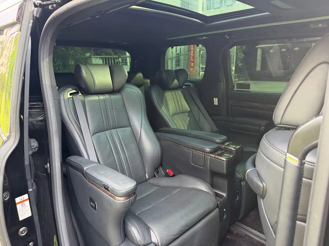 Toyota Vellfire 2020 2020 Twin Engine 2.5L HV Premium Edition