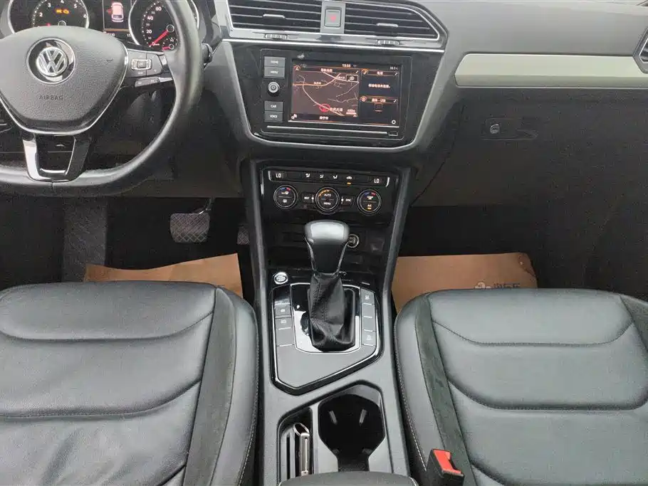 Volkswagen Tiguan L 2018 280TSI Automatic 2WD Comfort фото 16