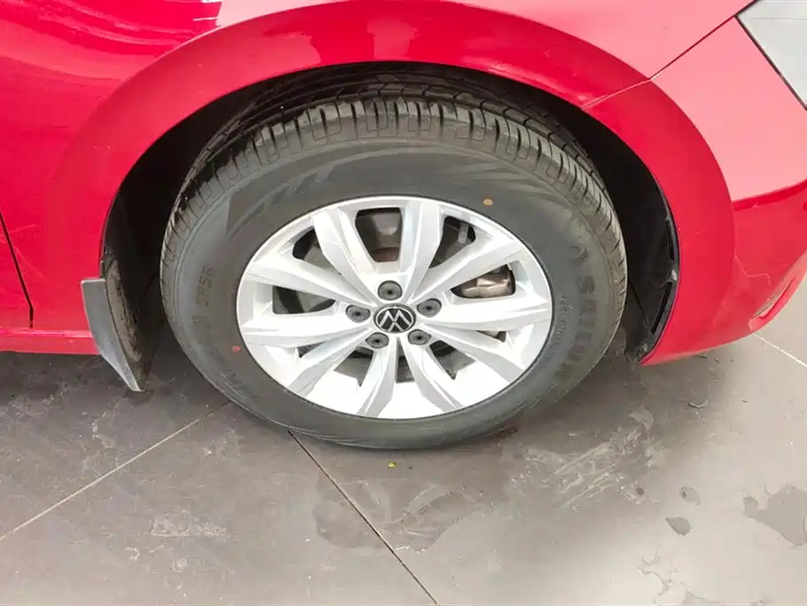 Volkswagen Polo 2021 Plus 1.5L Automatic Colorful Tech Edition фото 6