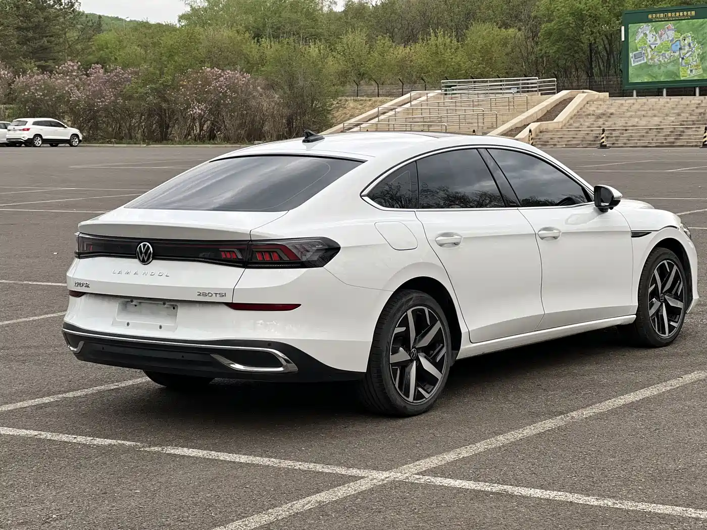 Volkswagen Lamando 2023 Lamando L 280TSI DSG Cool Edition фото 4