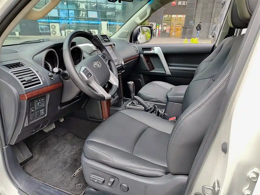 Toyota Prado 2016 3.5L Auto TX-L фото 7