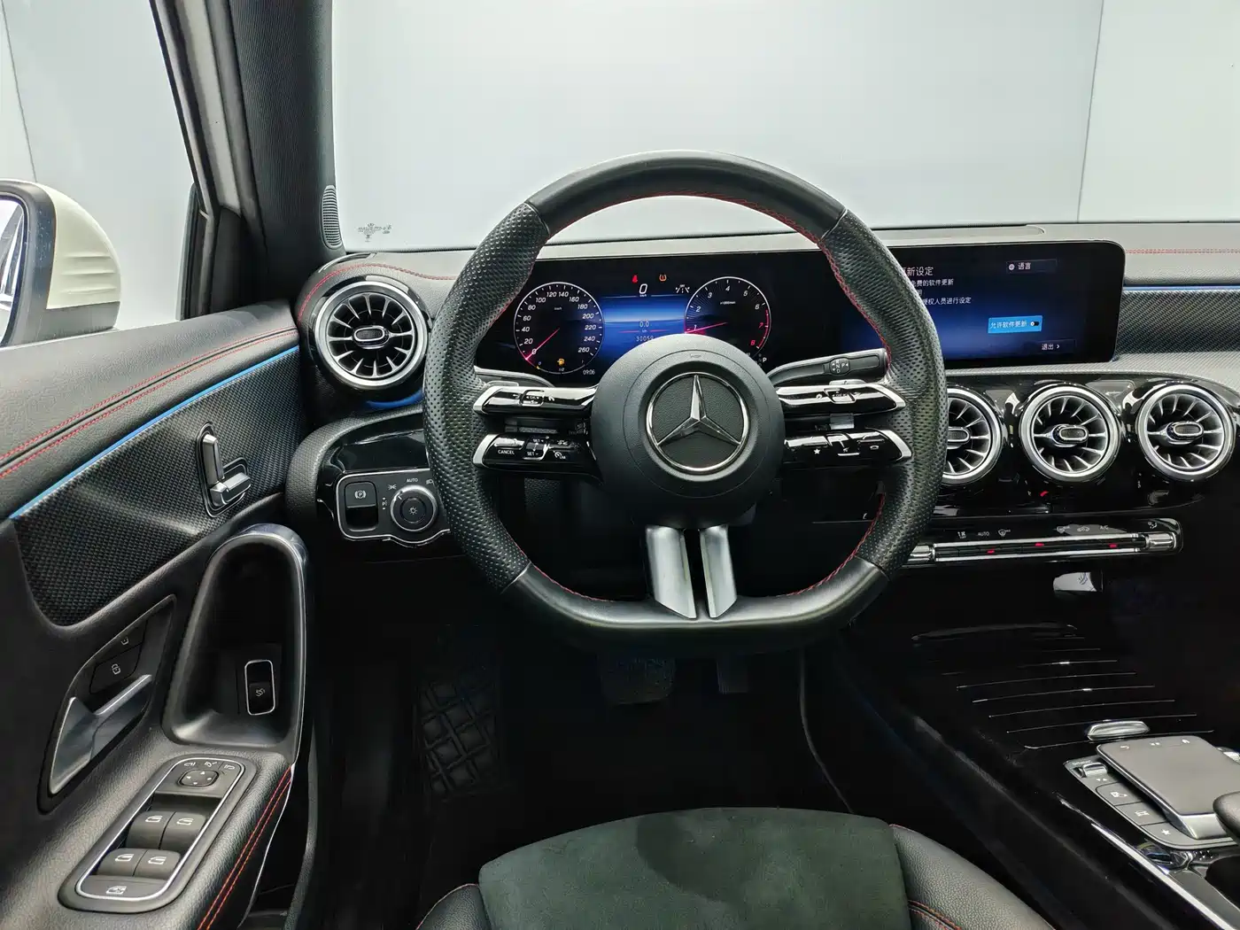 Mercedes-Benz A-Class 2023 A 200 L Fashion фото 9