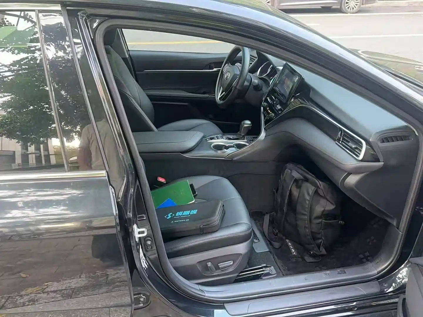 Фото 6 - Toyota Camry