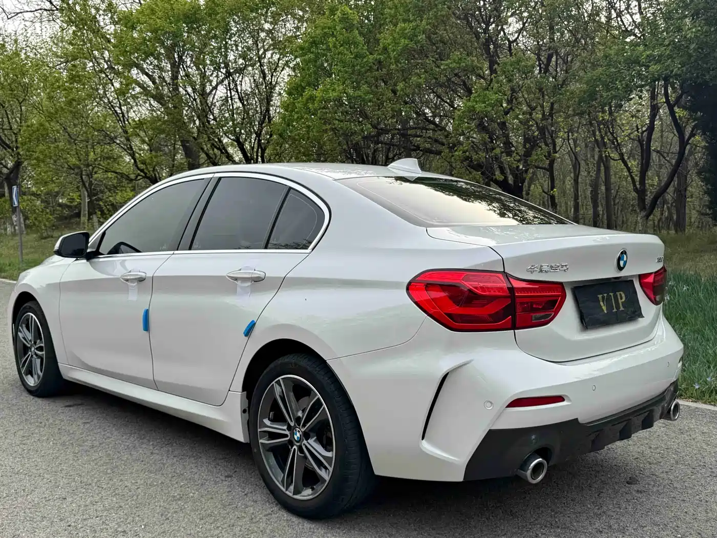 BMW 1 Series 2022 120i M Sport фото 5