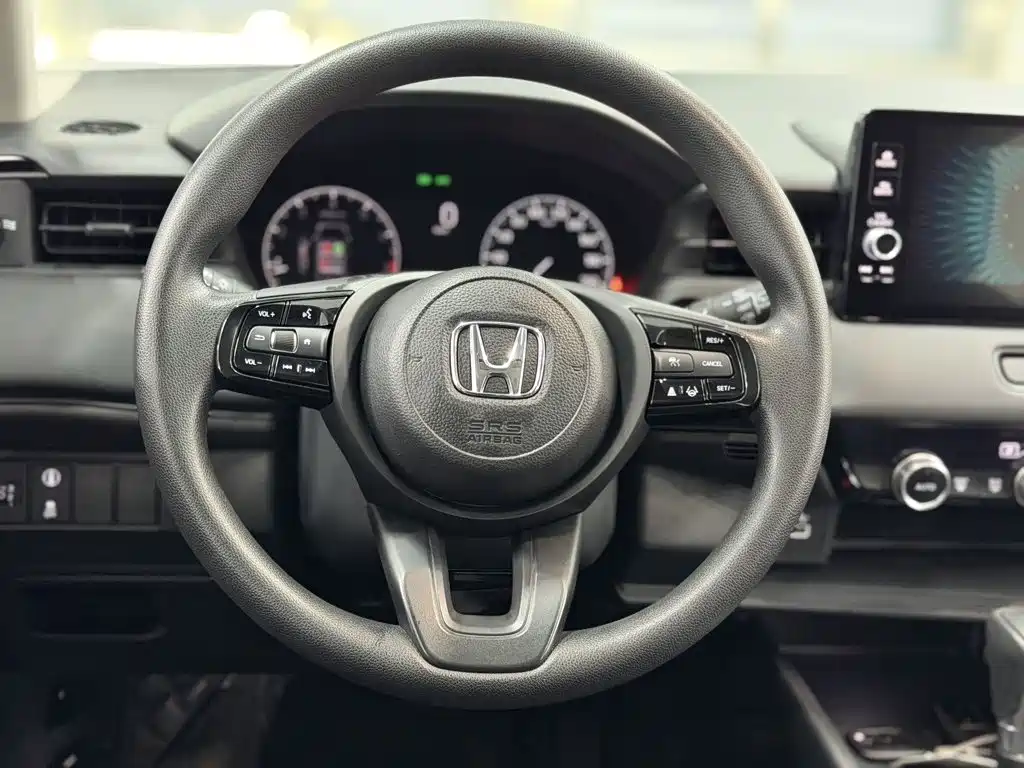 Фото 11 - Honda Vezel