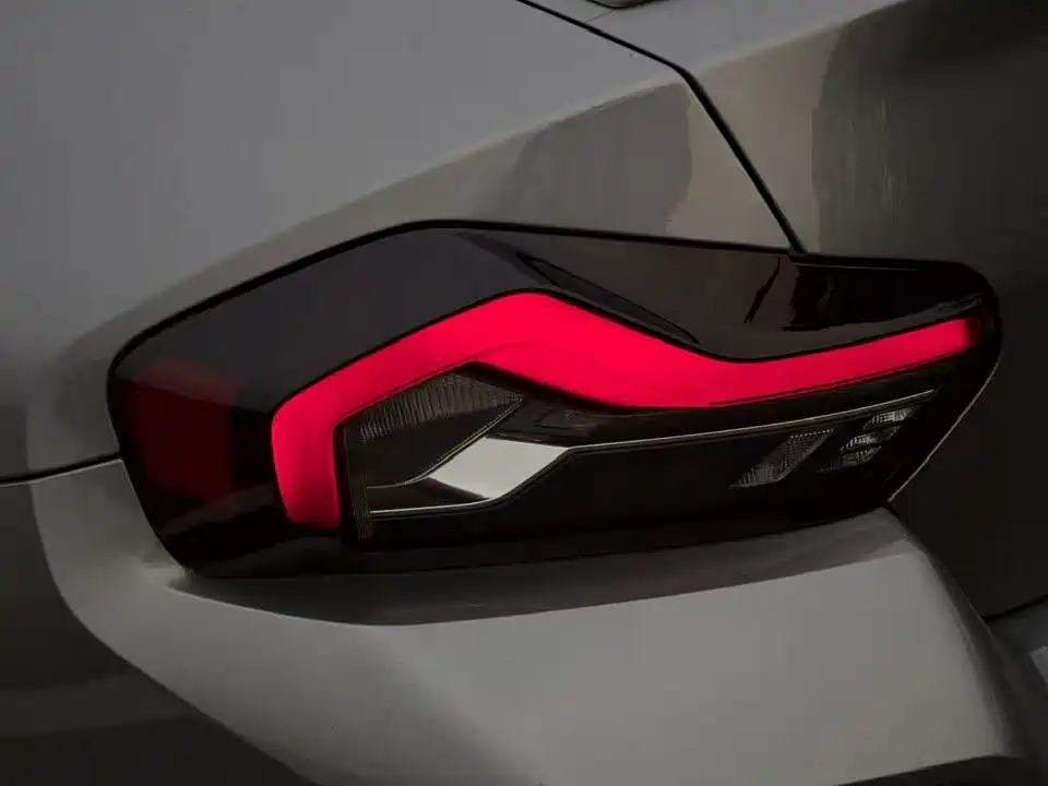 BMW M2 2024 M2 фото 8