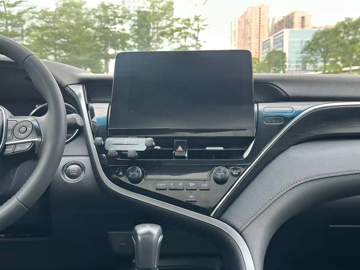 Toyota Camry 2021 2.0G Luxury Edition фото 25