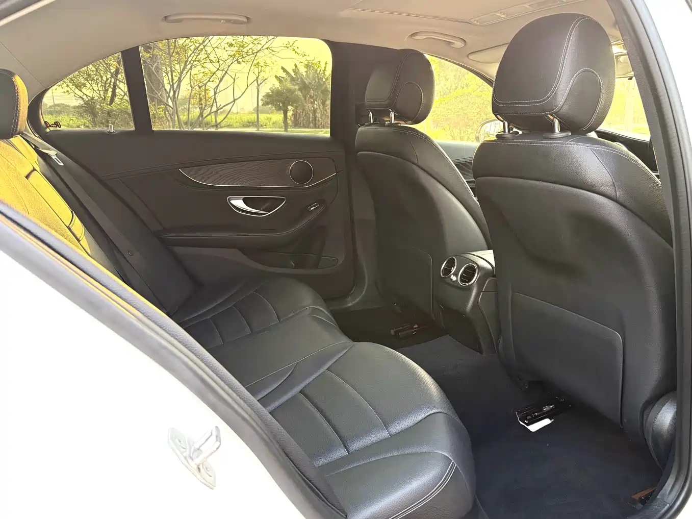 Mercedes-Benz C-Class 2017 C 180 L Sport фото 13