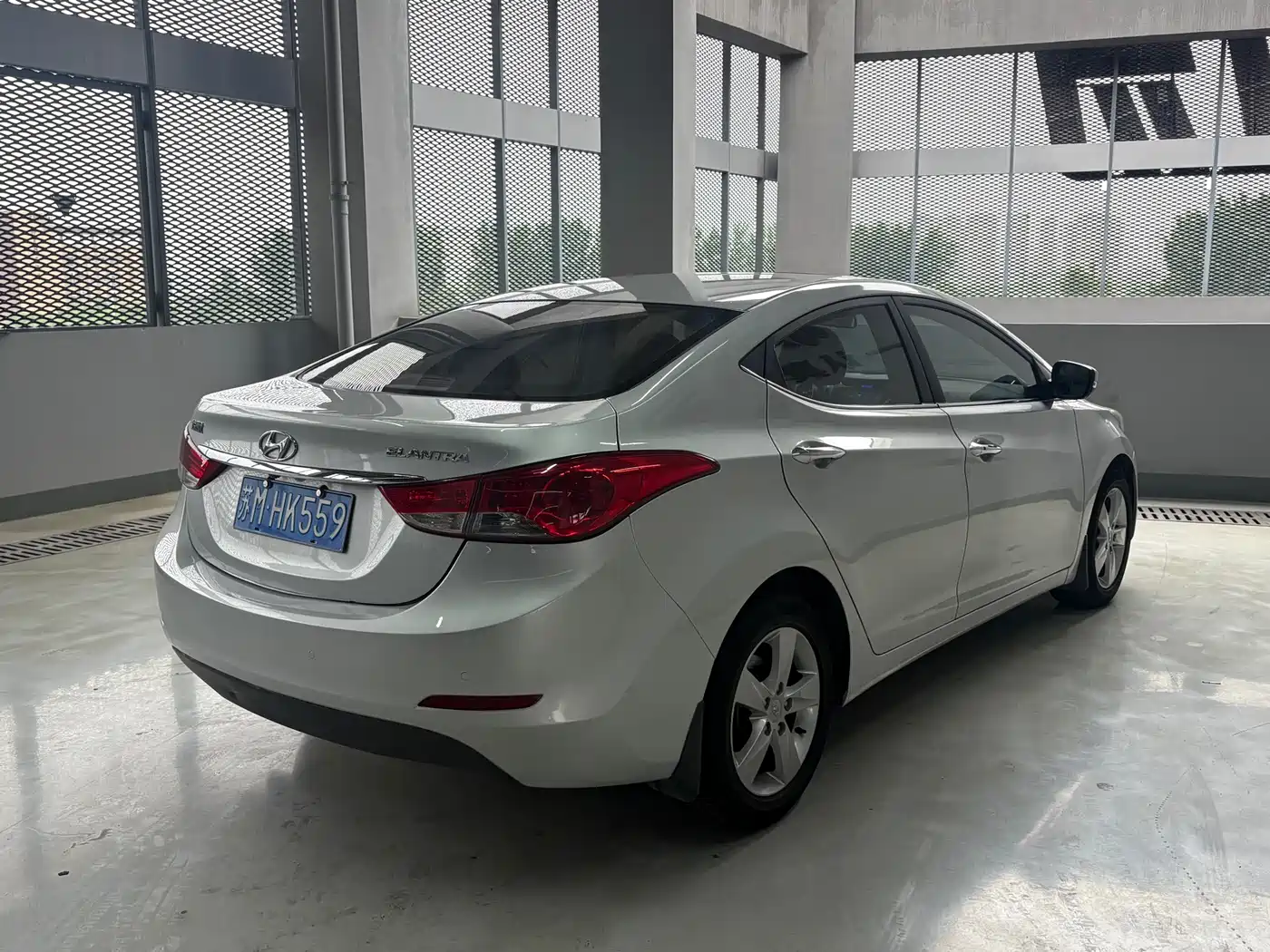 Hyundai Langdong 2013 1.6L Automatic Leading фото 14