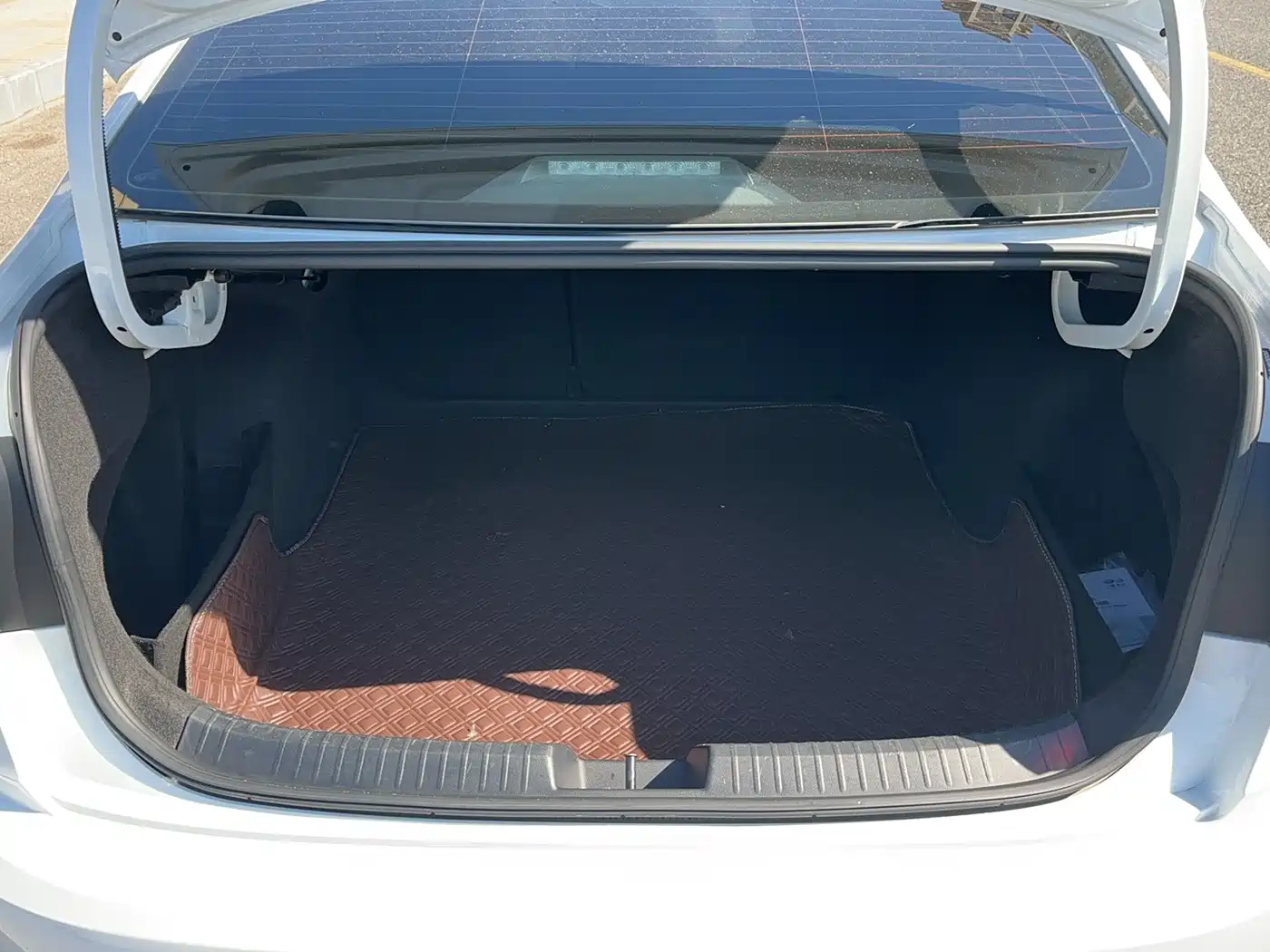 Volkswagen Sagitar 2022 280TSI DSG Surpassing Edition фото 21