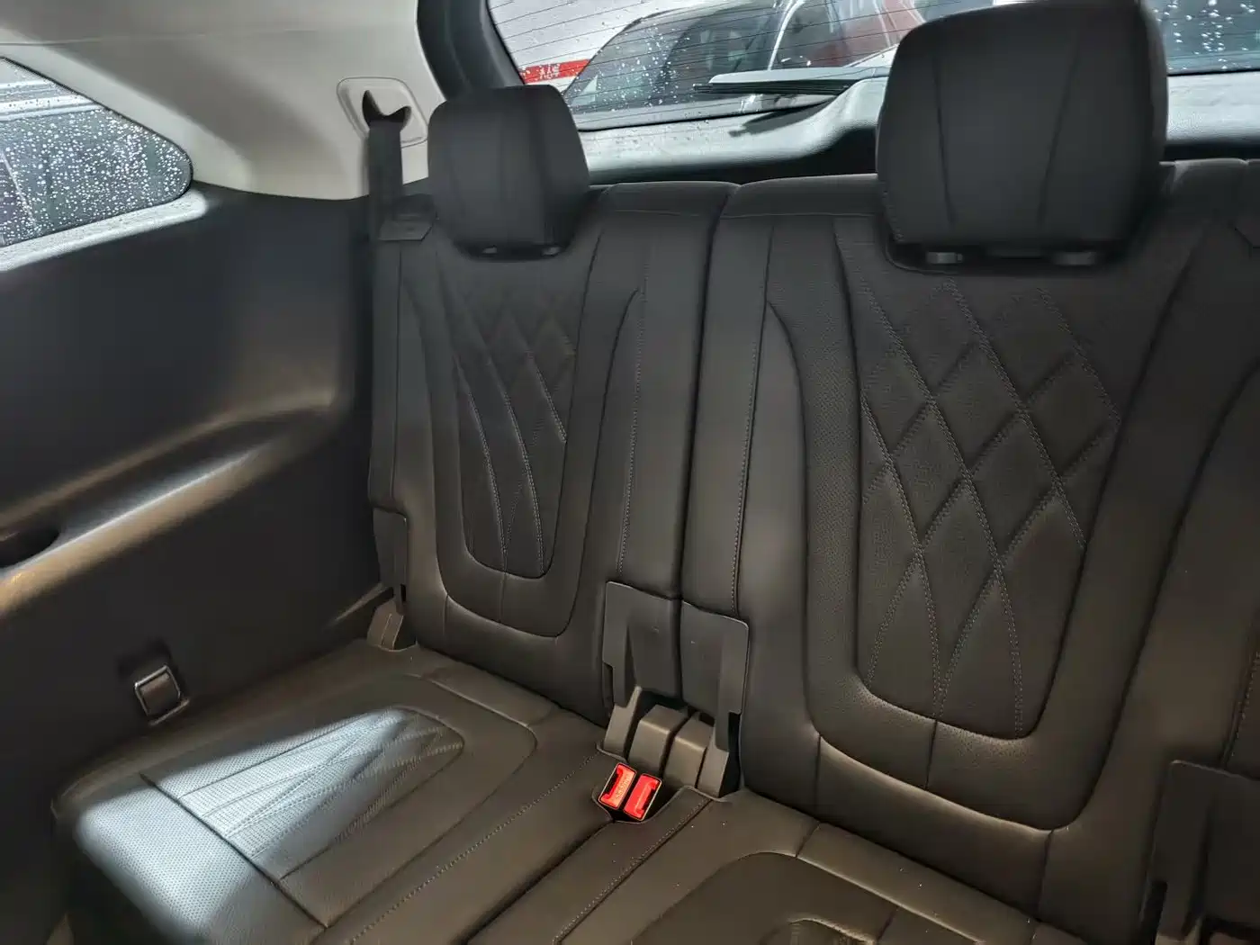 Hongqi HS7 PHEV 2024 2.0T PHEV 4WD Flagship Edition 6-seater фото 15