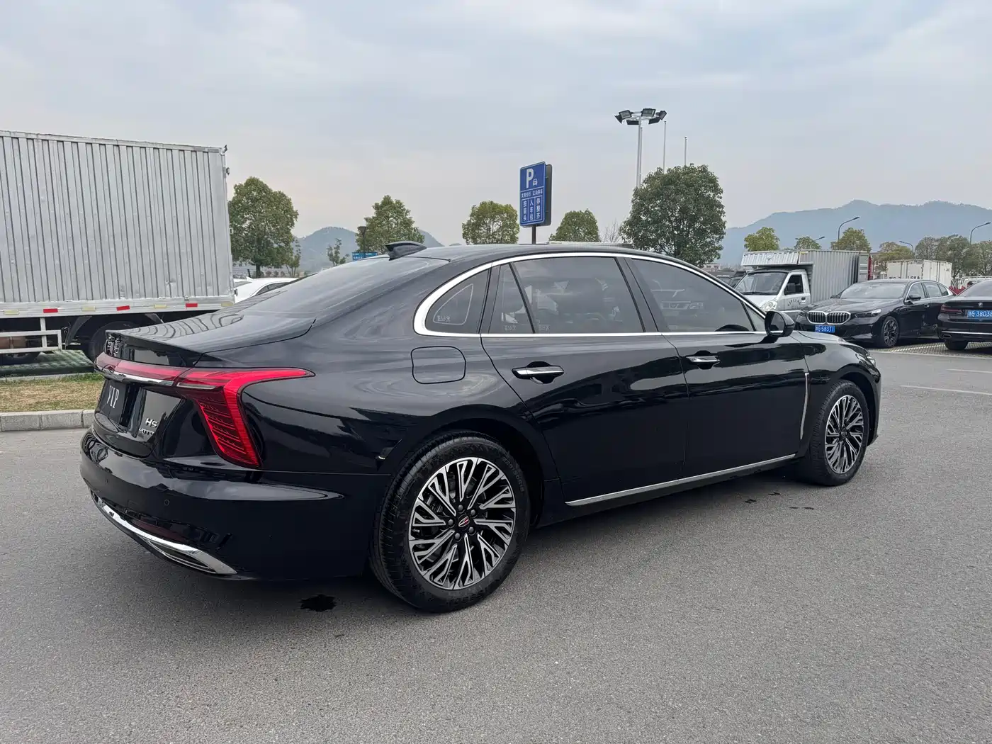 Hongqi H5 2024 2.0T Automatic Smart Connect Flag Smooth Edition фото 6