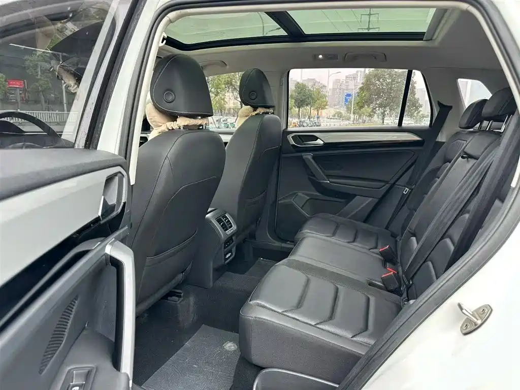 Volkswagen Tayron 2019 330TSI 2WD Luxury China VI фото 7