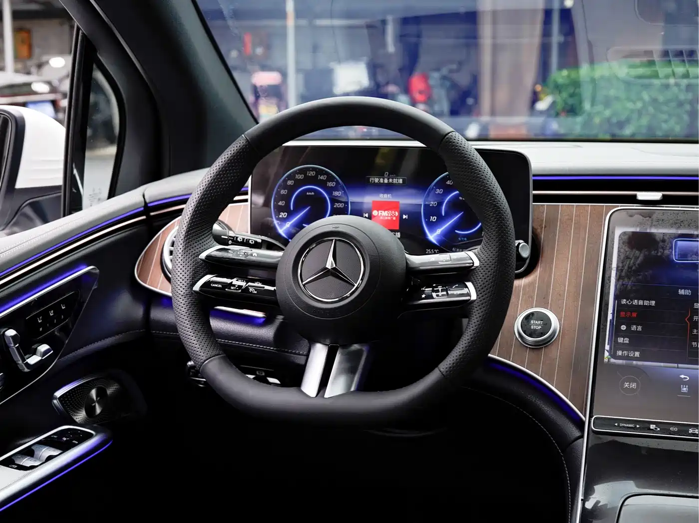 Mercedes-Benz EQE SUV 2024 500 4MATIC Luxury Edition фото 17