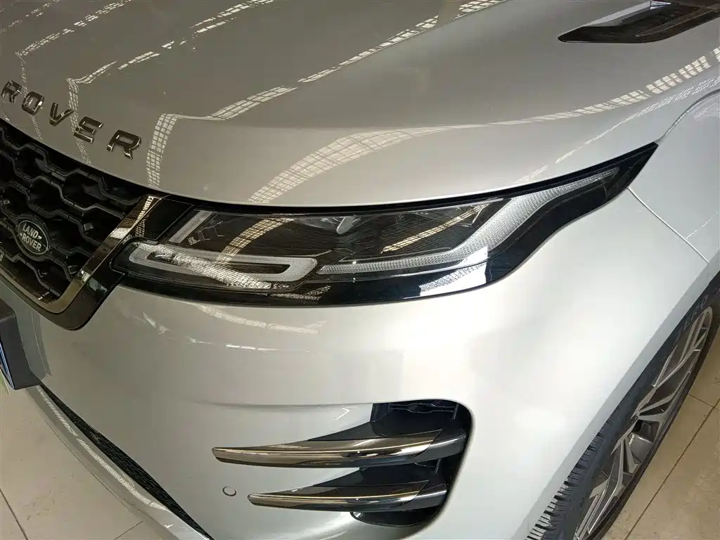 Land Rover Range Rover Evoque 2022 Range Rover Evoque L 249PS R-Dynamic Luxury Edition фото 18
