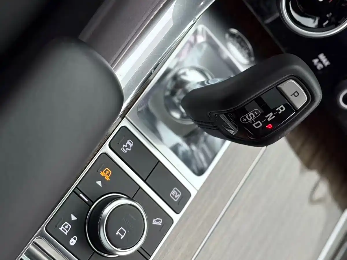 LAND ROVER RANGE ROVER SPORT NEW ENERGY