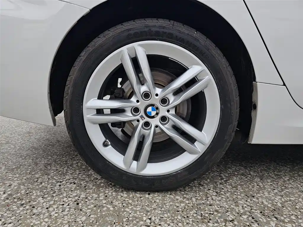 BMW 1 Series 2020 Model 120i M Sport Package фото 14