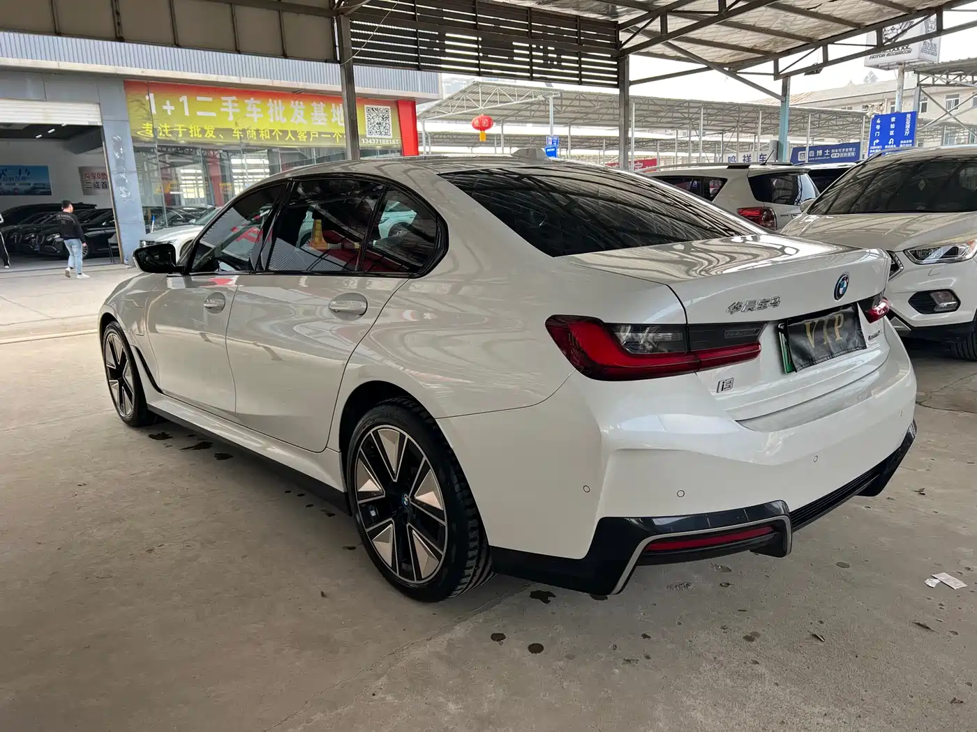 BMW i3 2024 eDrive 40 L Night Sport Package фото 13