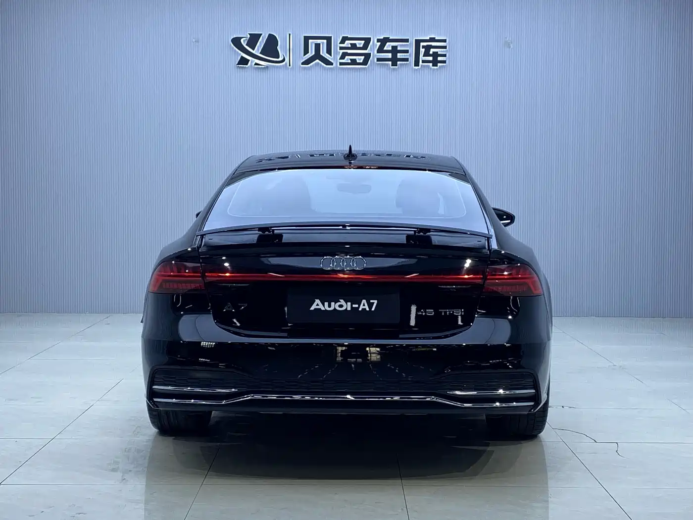 Audi A7 2023 Model 45 TFSI Premium Selection Edition фото 16