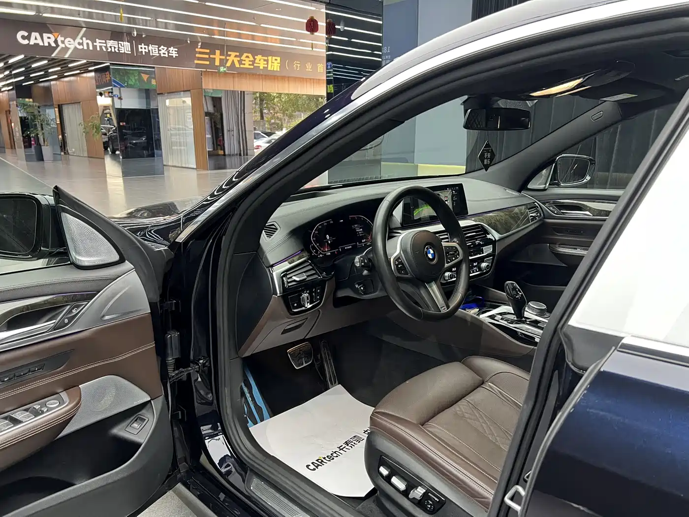 BMW 6 Series GT 2019 630i M Sport Grand Tourer Edition фото 8