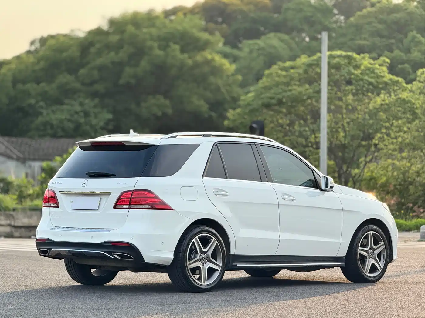 Mercedes-Benz GLE 2018 GLE 400 4MATIC Ultimate Edition фото 14