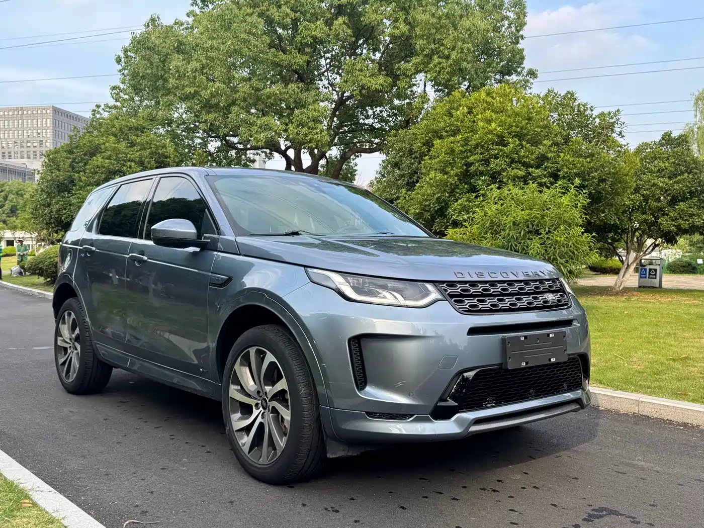 LAND ROVER DISCOVER SPORTS
