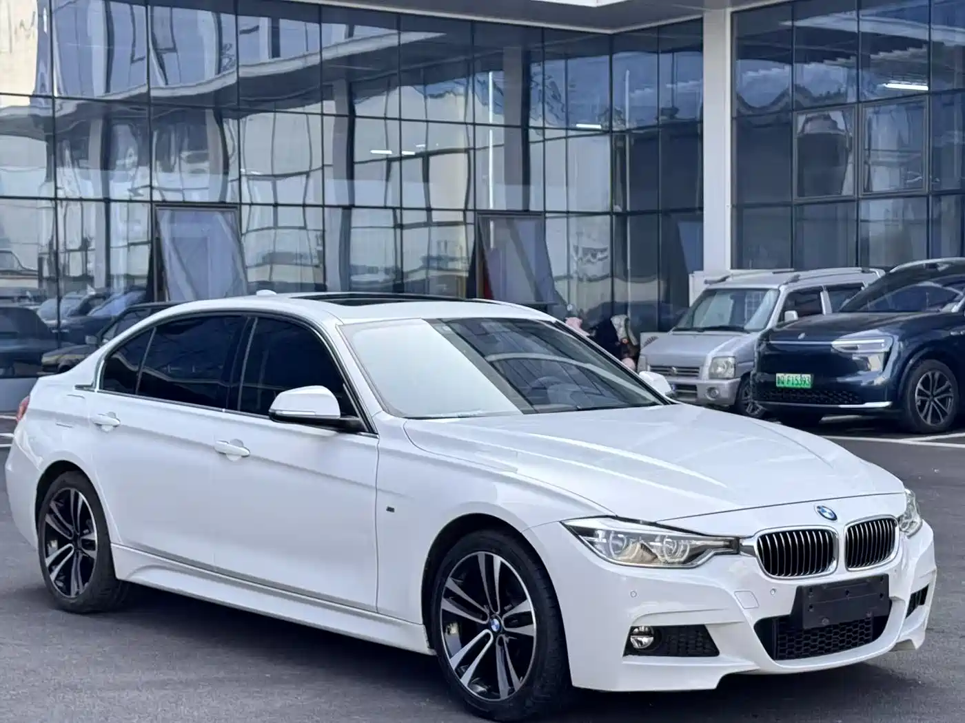 BMW 3 Series 2019 320Li M Sport Package фото 2